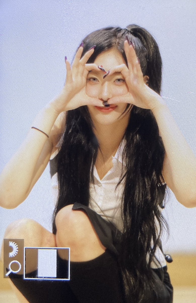 240621 팬사인회
#아샤 #허유림 #AISHA 
#EVERGLOW #에버글로우 #ZOMBIE