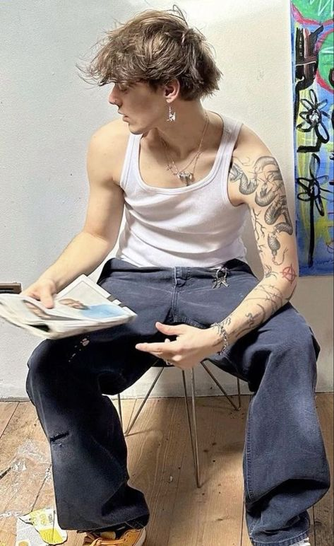 chasingghostsw's tweet image. — 𝘔𝘦𝘦𝘵 𝘈𝘯𝘥𝘳𝘦𝘸 𝘚𝘬𝘢𝘳𝘴𝘨𝘢𝘳𝘥,