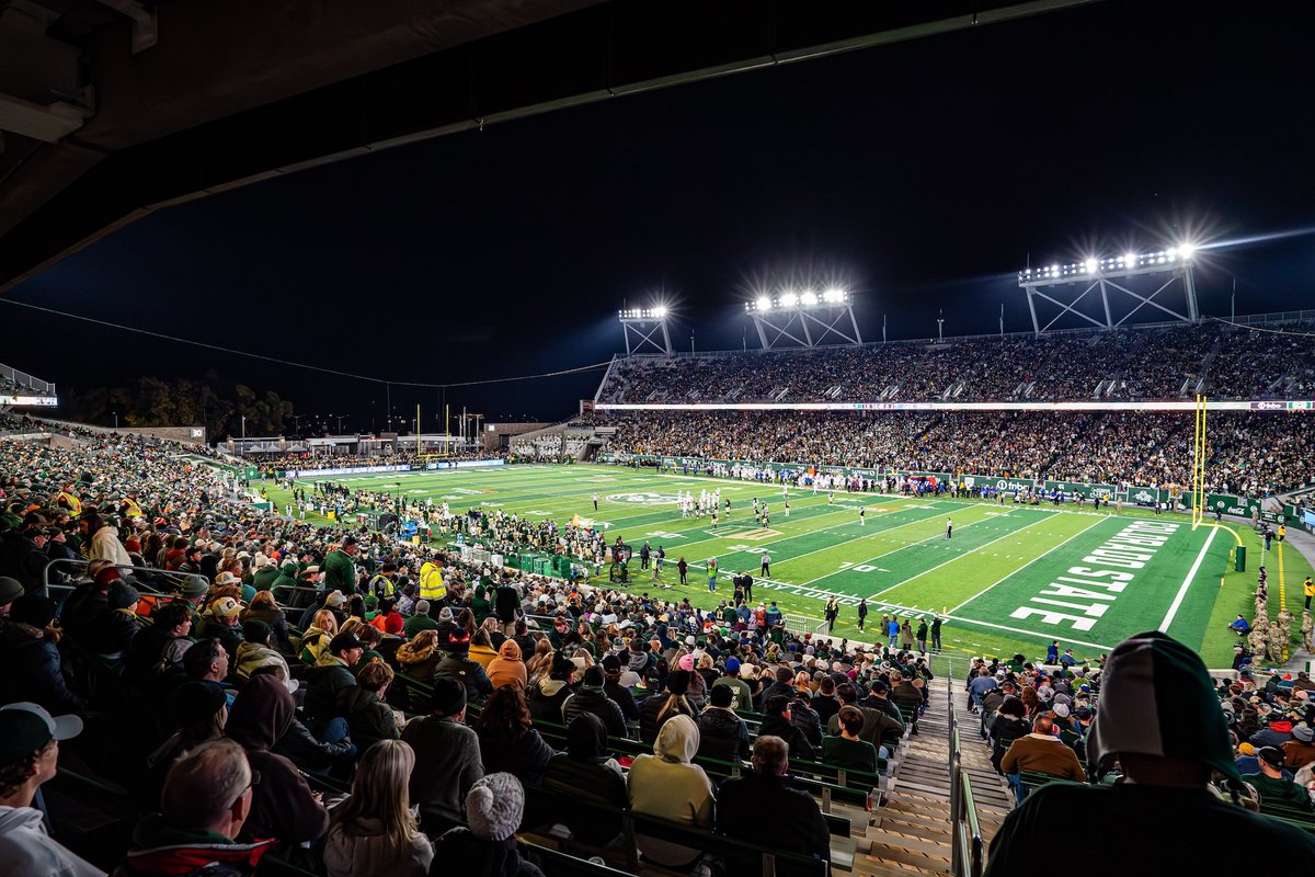 Rams are hiring!

A great opportunity to join the Rams! Looking for a creative, revenue-focused mind to be a part of our external team!

Sr. Director of Marketing &amp; Sales
jobs.colostate.edu/postings/146329
