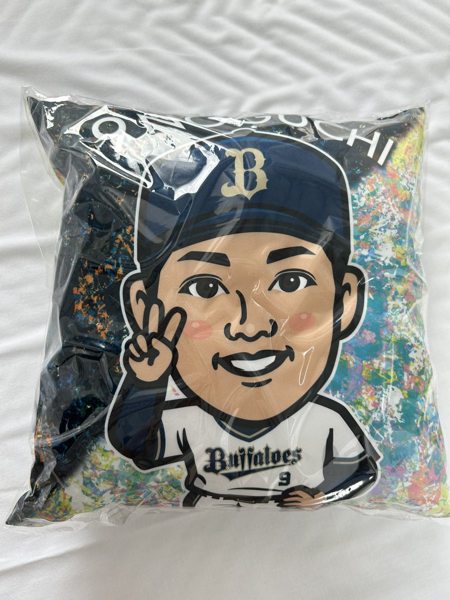 5_n4nqf's tweet photo. オリックス ガチャ
オリ姫デー 交換 譲渡

譲:缶バッジ 31.99.12
スーパーレア クッション 9
アクキー 67.19.30
コロチャレC賞 3.55.26

求:20or定価(クッション以外)

22日現地におります。

 #オリックス交換  #オリ姫デー交換   #オリ姫 https://t.co/RF6leUu2xb