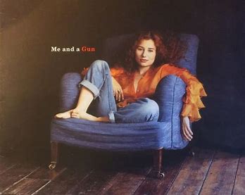 Jonatha10574808's tweet photo. #MeasuresOfMusic #PrideMonthChallenge🌈
#AllisonRussell✍️🏾
if #ToriAmos hadn’t written #MeAndAGun, if I hadn’t heard those women🎶about hard things, I wouldn’t have left my🏠& I would have died there
🎼5 am, Friday morning
Thursday night, far from sleep
https://t.co/M2fZBjZet7 https://t.co/ur3BEGh8kb