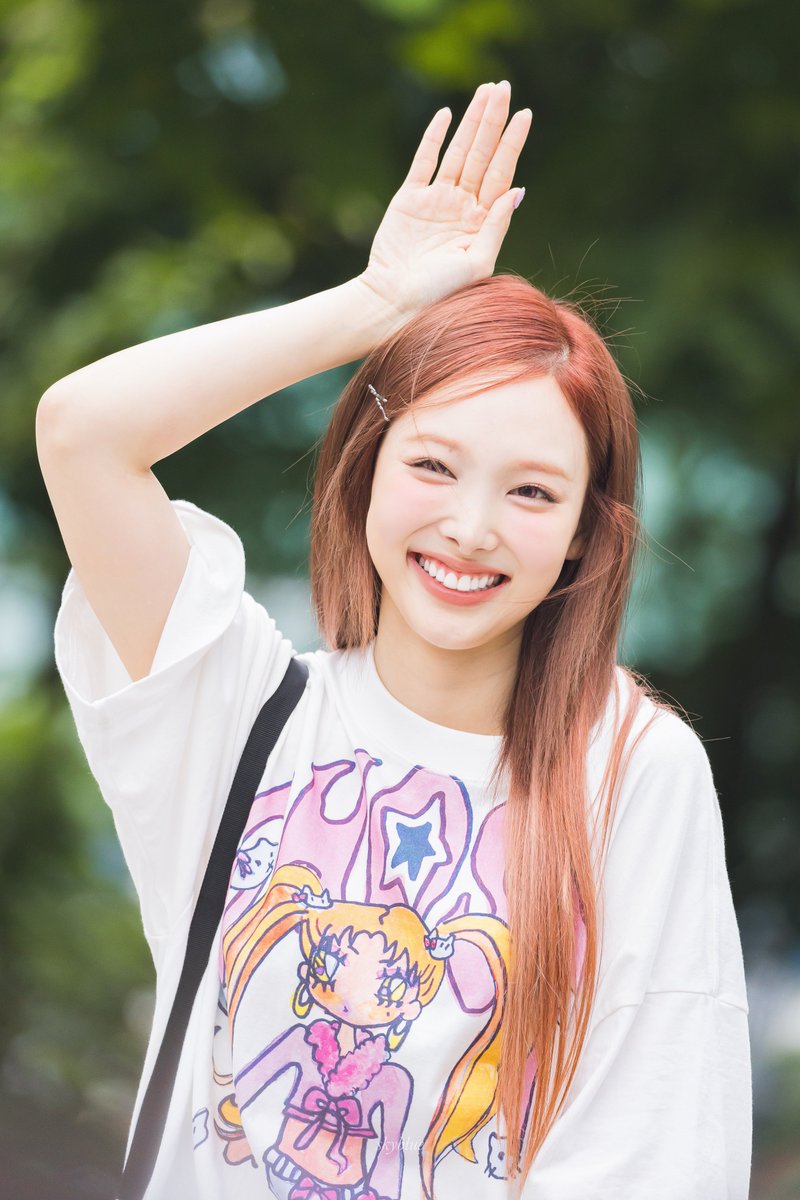 240615

귀엽고 예쁘고꒰⌯͒•·̫•⌯͒꒱

#TWICE #NAYEON #트와이스 #나연 #ナヨン