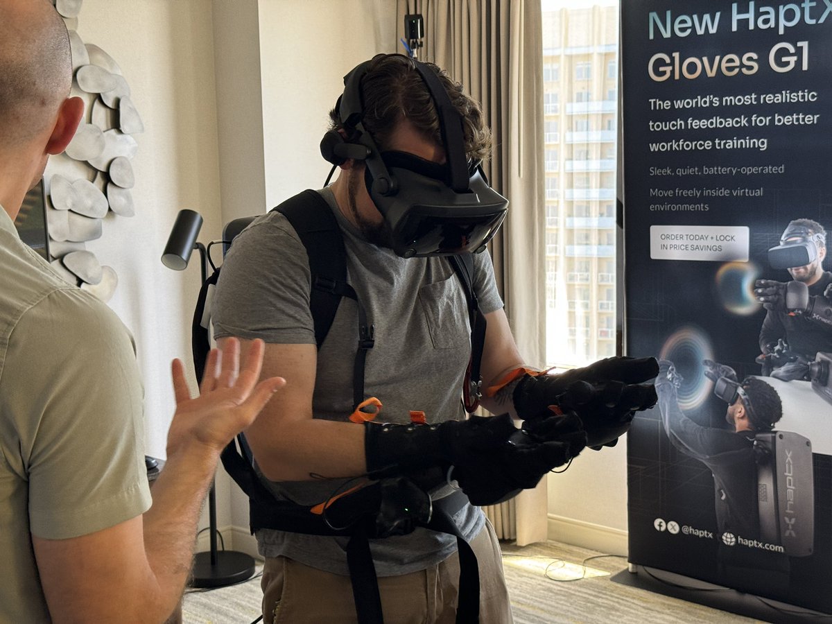 Scott Stein 👓🎲🪄 tweet media