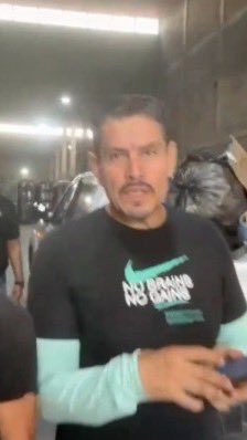 fercarmona18's tweet image. Este es el salvaje de movimiento ciudadano disfrazado de integrante del @iepcjalisco que cobardemente por atrás me agredió y me quitó celular. Ayúdenme a exhibirlo