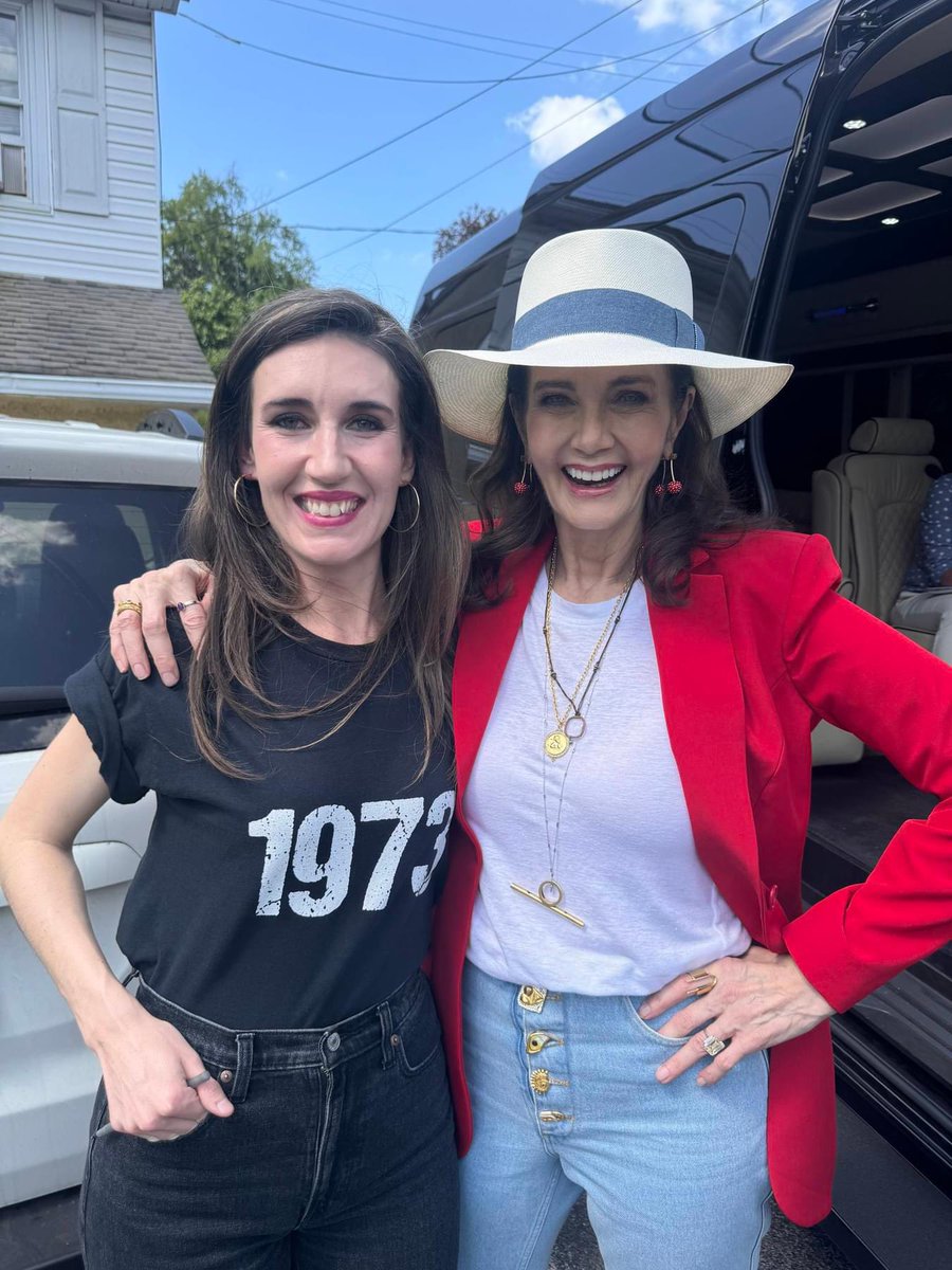 PennridgeDems's tweet image. Power, Grace, Wisdom, Wonder!! The future of justice begins with her!!  How fitting for Wonder Woman AND @ashley_ehasz !! Our only hope to FLIP #fitzpatrick and bring responsible leadership to DC!