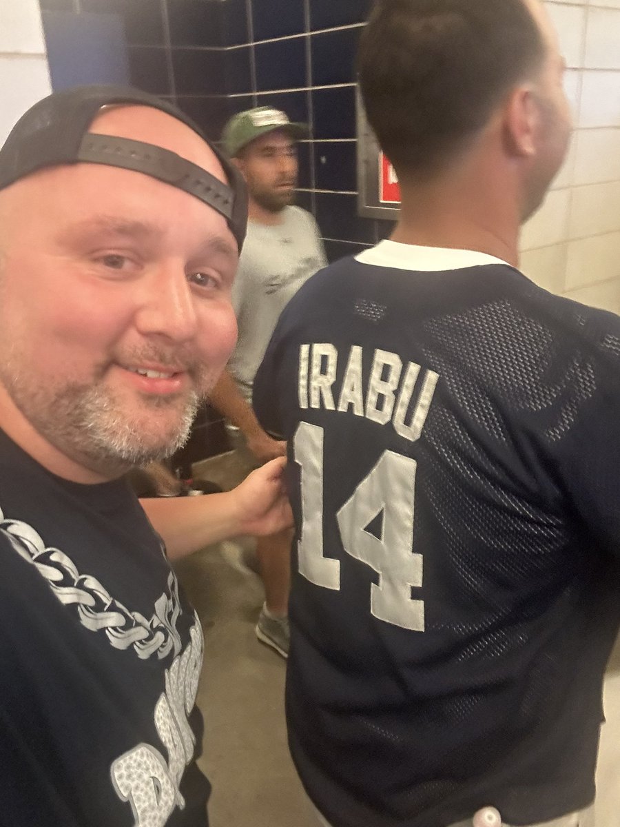 ShaunMorash's tweet photo. Fantastic throwback from a dude Nick I just met at the urinal https://t.co/LHqyr7lOj4