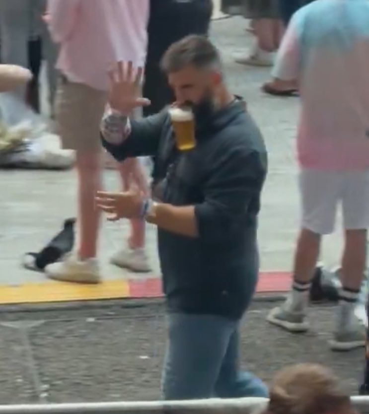 taychieftie's tweet image. You know he lived up to what I was expecting 😂😂