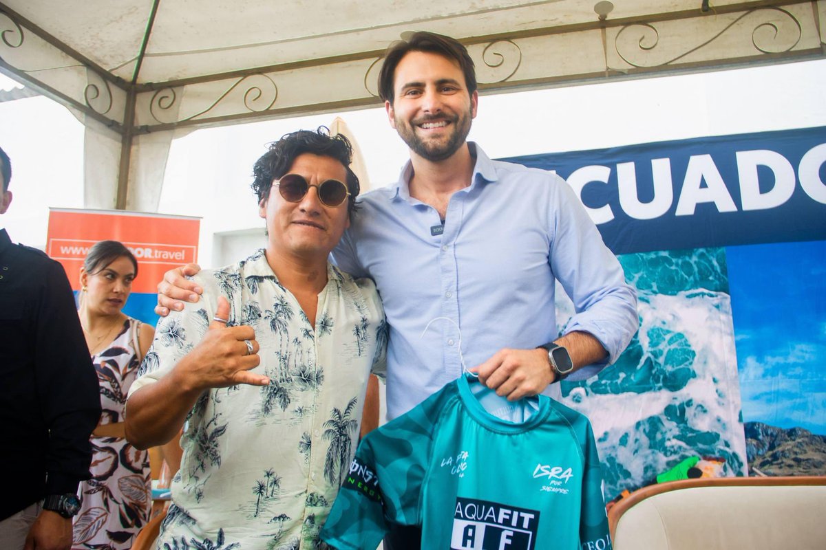 hamborsurf's tweet photo. @NielsOlsenP  Grata visita de nuestro ministro   , Potenciando los destinos turísticos de nuestro país 🇪🇨
Donde se rindió tributo a la reina del pacifico, al templo del surf Ecuatoriano, a la cuna de Campeones de nuestra pasión !
La Punta de Montañita un verdadero rincón mágico https://t.co/WhEjNnOs80