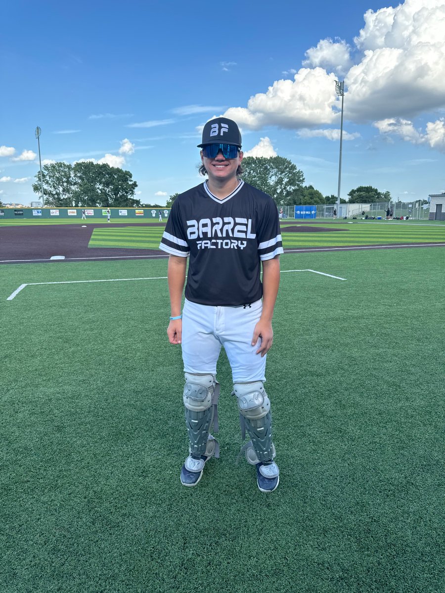 FiveToolTexas's tweet photo. F: Barrel Factory 15U 9, Lubbock Baseball Academy - Edwards 1
PoG: Ryan Yocham 2-3, RBI
Hitter: @KBrooks2028 1-3, HR, 2 RBI, R
Pitcher: @PharrisD4 5.2 IP, 3K, 4H, 0 ER, 2 BB
Notable: Jack Monsisvais 1-2, 3B, RBI https://t.co/lSoBb1cqpV