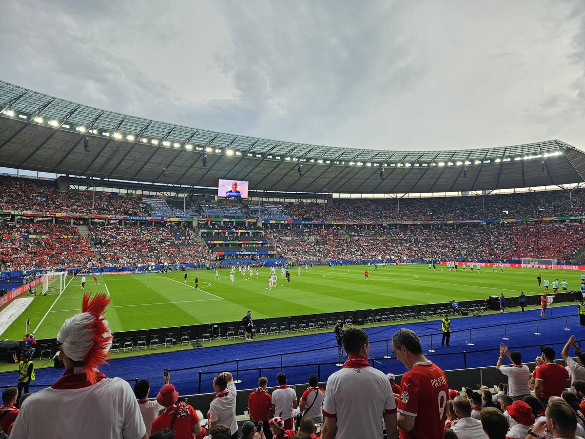 razpol's tweet image. 