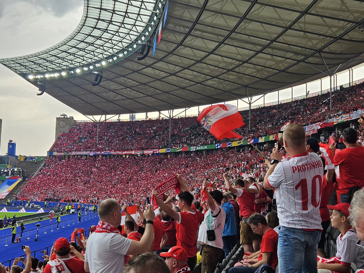 razpol's tweet image. 