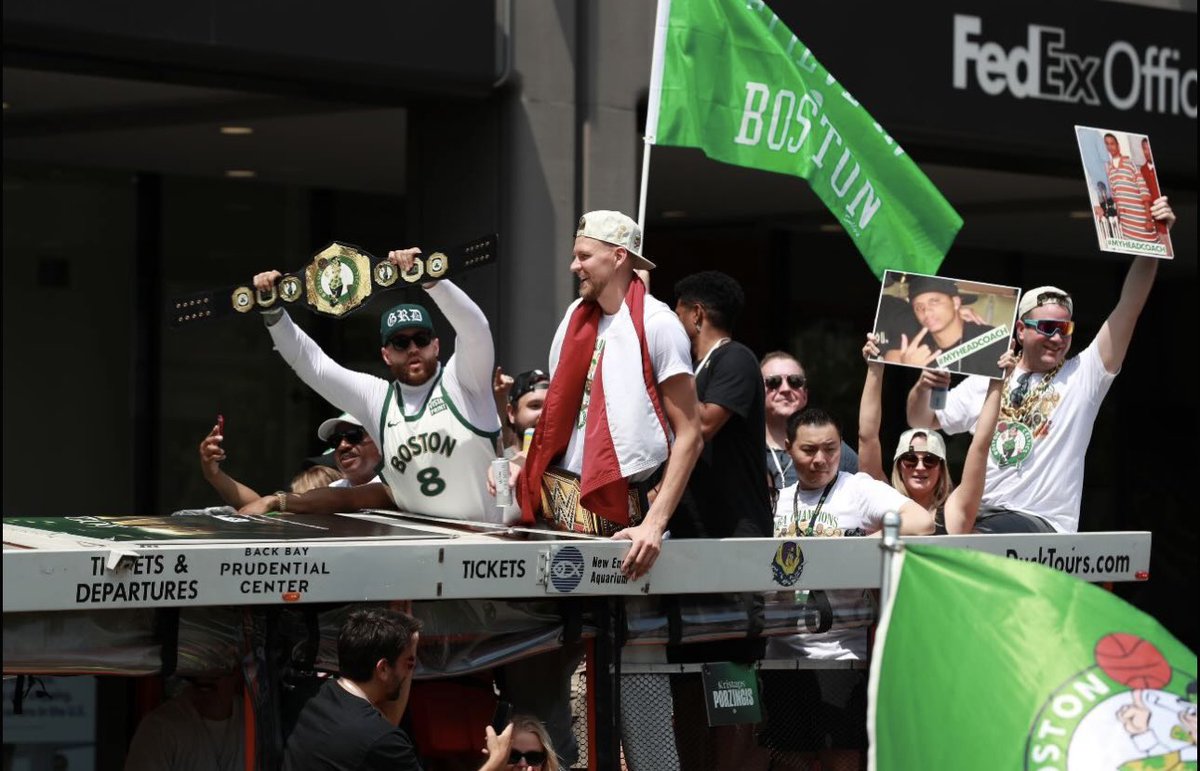 CelticsGRD's tweet image. “This is amazing” -Kristaps Porzingis 20x
Celtics 2024 Championship Parade.
Congrats to the CHAMPS ☘️