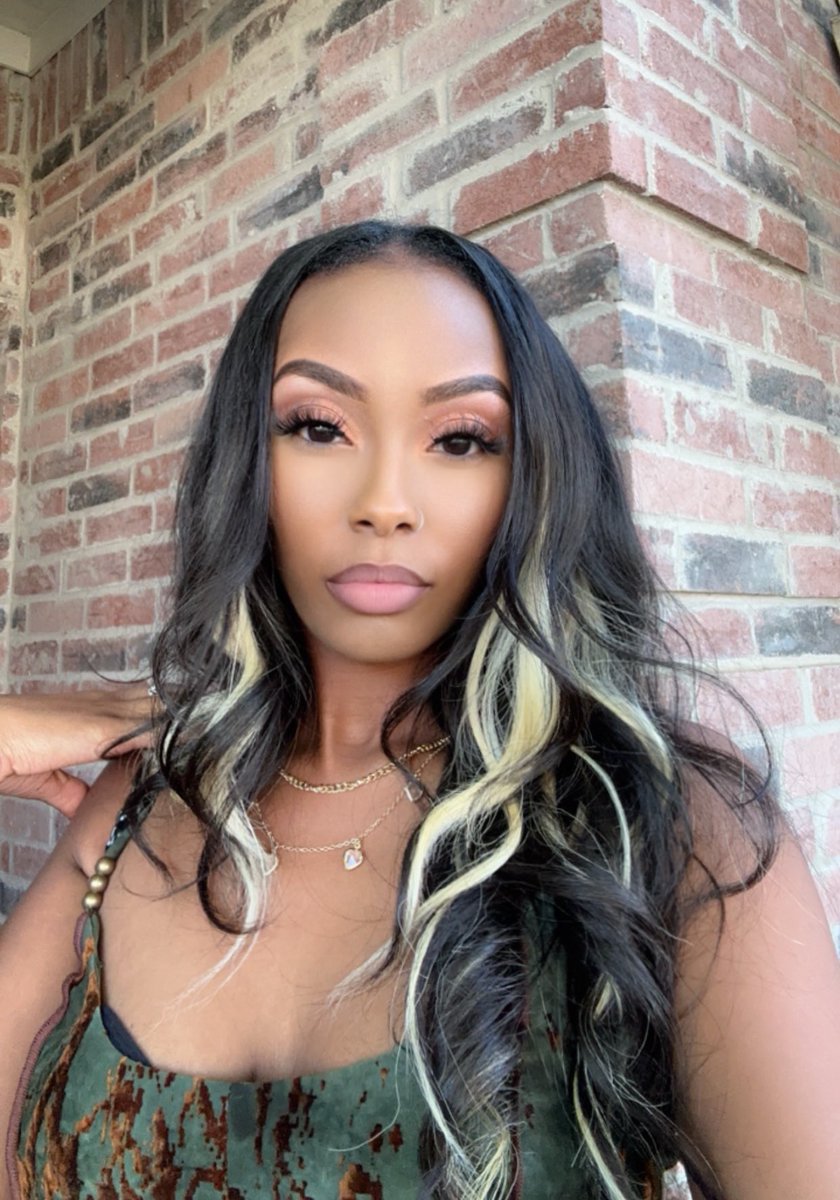 Mackenzie Renee’ (@queenkenzie__) on Twitter photo 