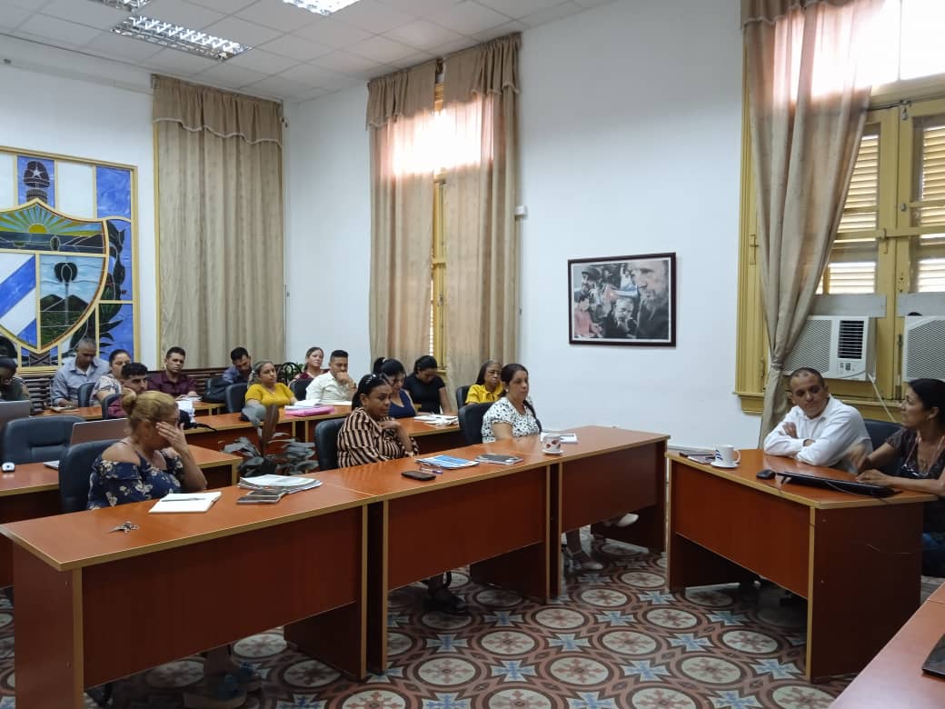 LiosbelG's tweet photo. Dos días de intenso trabajo en función de la mejora creciente en la gestión por impulsar la actividad judicial en los tribunales de #PinardelRío, concentraron la atención de los directivos, y se revertirá en resultados concretos, estamos convencidos. @RubenRemigioCU https://t.co/dprzTQD34L
