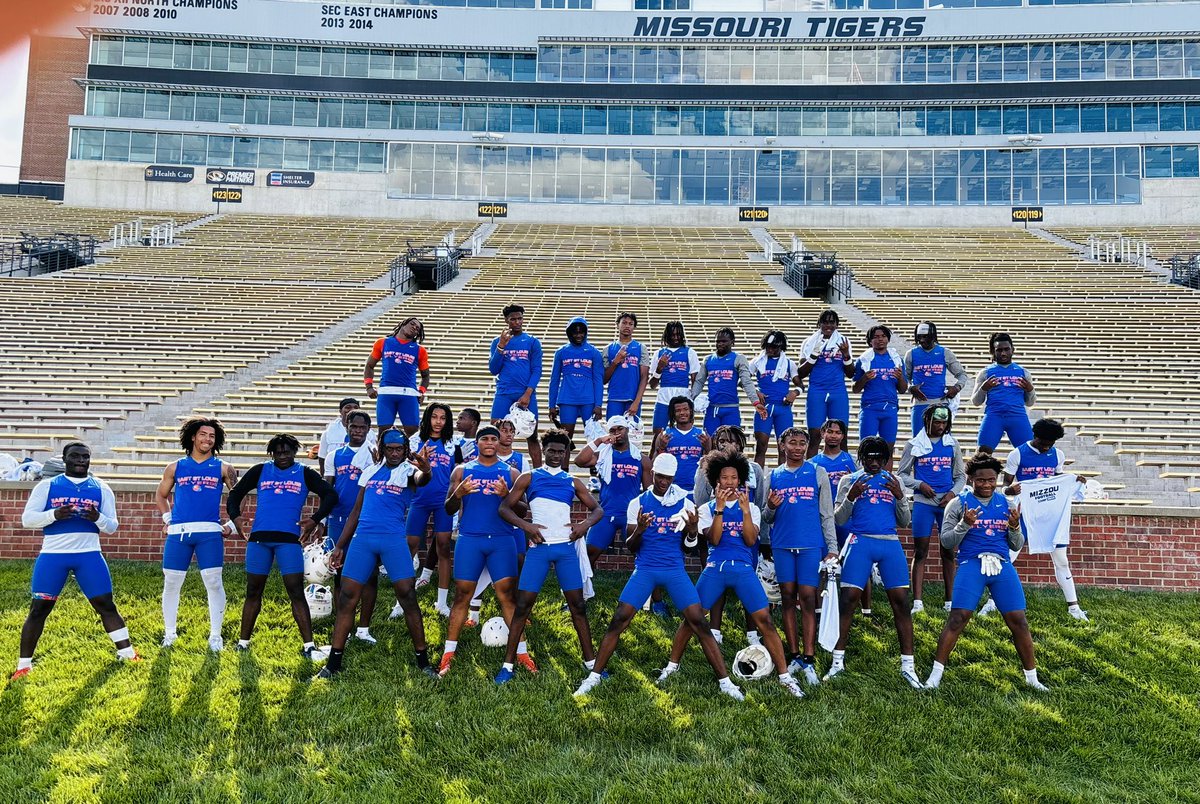 MoGilliam1's tweet image. Summer Action prepping for the 24-25 season. Enjoying displaying my coverage skills and making big-time plays. Taking it all this year! 💯