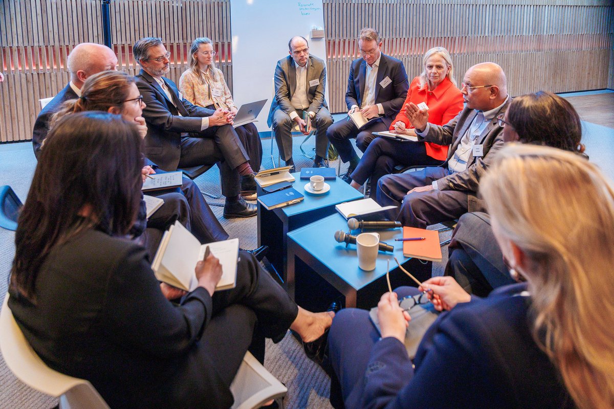 Engaging in a valuable discussion about the role of boards of directors in climate action with 30 other representatives of organizations globally, as part of the meeting organized by @WEF and <a href="/Boards4Climate/">Climate Governance Initiative</a>.
#ChapterZero #DirectorsForClimateAction