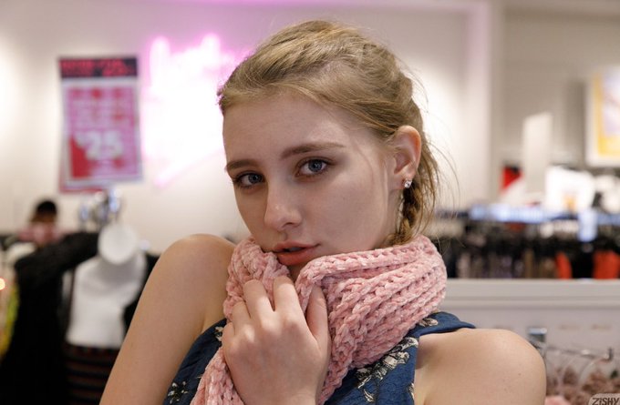 18 year old me thought she was slayinggggg LMFAO I can not 🥹😂 https://t.co/pHcUy5usvR