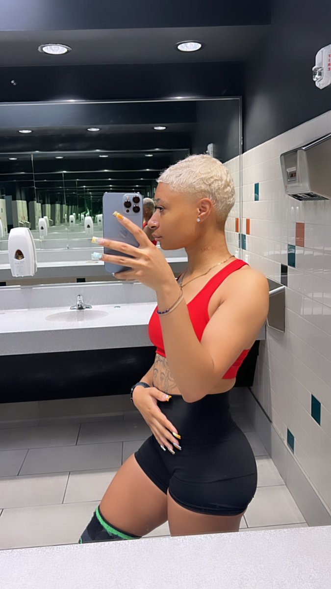 jalexiaa_'s tweet photo. Been a while 🫶🏼 https://t.co/XjYzsO6bVZ