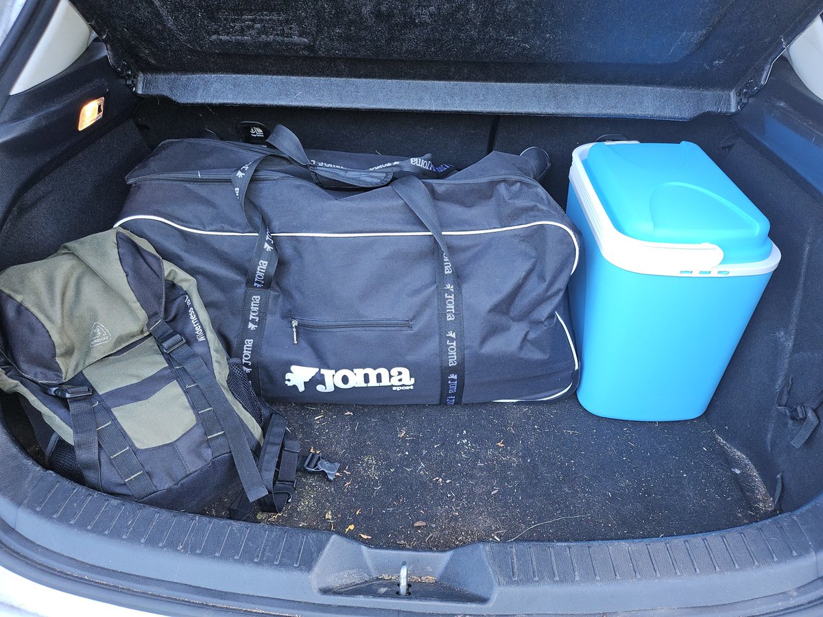 Packed up, ready to head to Glasgow Green for <a href="/WalkingFootScot/">Walking Football Scotland 👣⚽️</a> Scottish Cup Festival.  Over 50s in the cup and over 40s in the Festival. 
<a href="/RaithRoversCF/">Raith Rovers Community Foundation</a> <a href="/RaithRovers/">Raith Rovers Football Club</a> <a href="/antswalkingfc/">Saint Anthony's Walking & Supervets FC</a> <a href="/Giffnock_SC/">Giffnock SC</a> <a href="/fc_dumbarton/">Dumbarton FC Walking Football</a> <a href="/GlenbuckValley/">Glenbuck & Douglas Valley Football Academy</a>