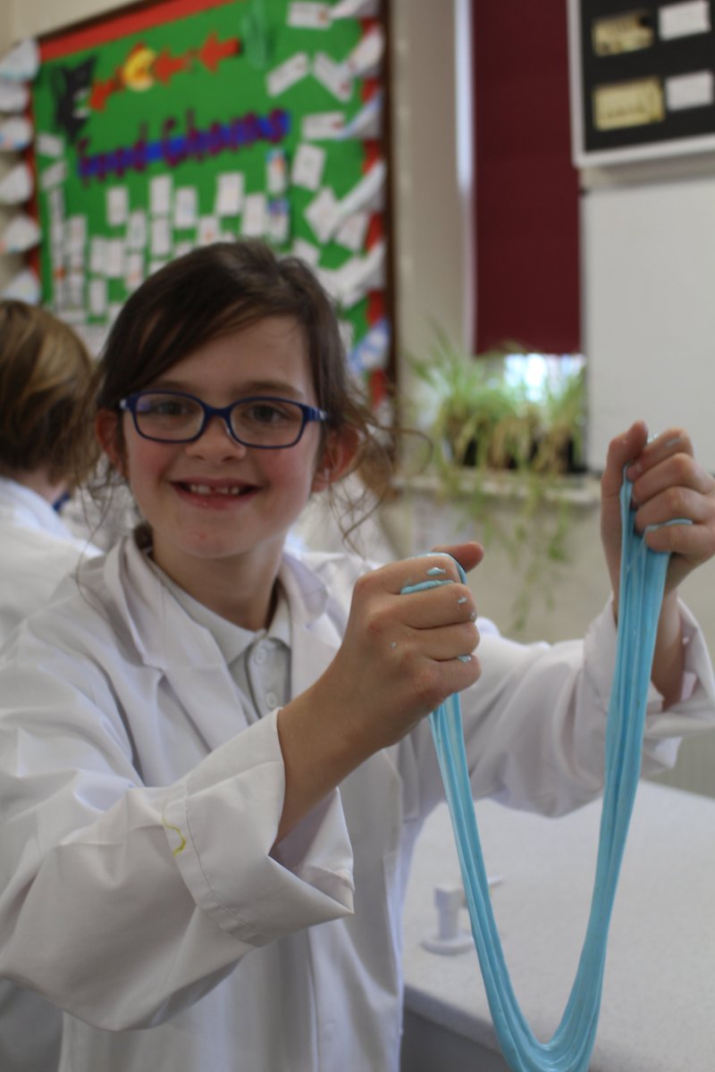 StMichaels_Prep's tweet photo. Slime time in Kitchen Science Club! 🧪

#science #scienceexperiment #slime #kitchenscience #scienceclub #sciencelesson @ScienceMagazine @sciencemuseum https://t.co/8AejOeigAx