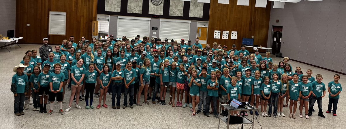AdamsCattle's tweet photo. At Adams, we have a passion for animal wellbeing as well as quality assurance for consumers. We sharing this knowledge &amp; commitment with area youth. We partnered up with @UNLExtension in Custer County &amp; held our 11th Youth Animal Quality Assurance Training for 160 4-H kids. https://t.co/YVvxfmy3qu