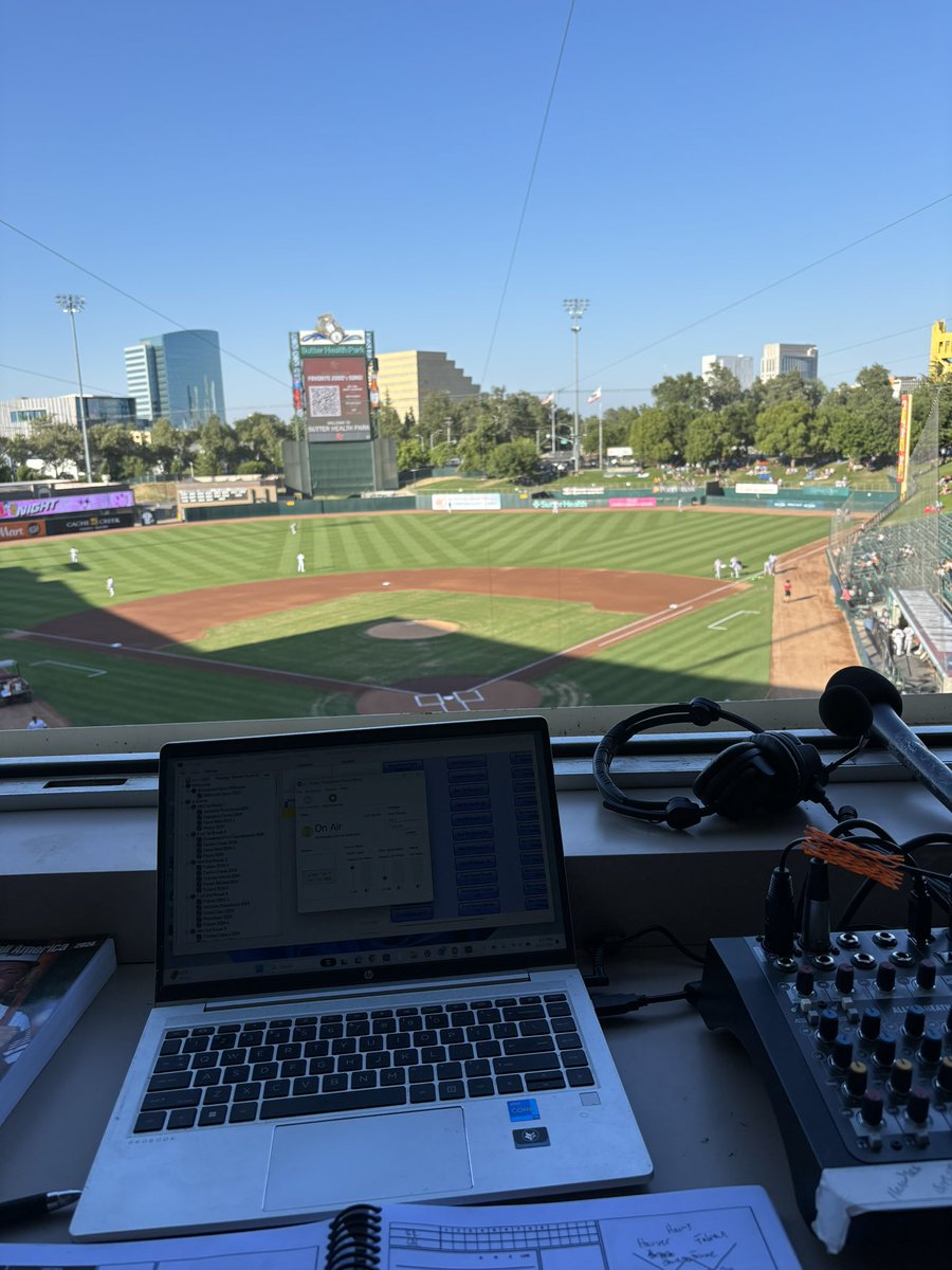 Filling in for <a href="/ZackBayrouty/">Zack Bayrouty</a> on the <a href="/RiverCats/">Sacramento River Cats</a> broadcast tonight. Top #SFGiants prospect Hayden Birdsong makes his second AAA start and first at home. 

First pitch at 6:45. Watch on MiLB TV or listen online.

📻: milb.com/sacramento/fan…
