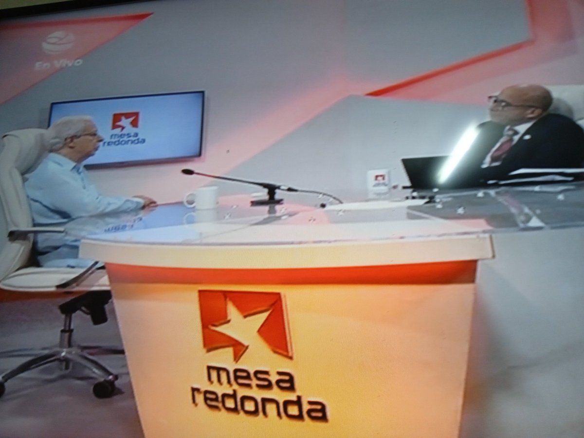 ETurruellas's tweet photo. Nuestro querido hermano #Betto en la @mesaredondacuba. Brillante intervención. Muchas gracias por todas sus enseñanzas. Le deseo mucha salud. Felicidades https://t.co/7PUcAudOXA