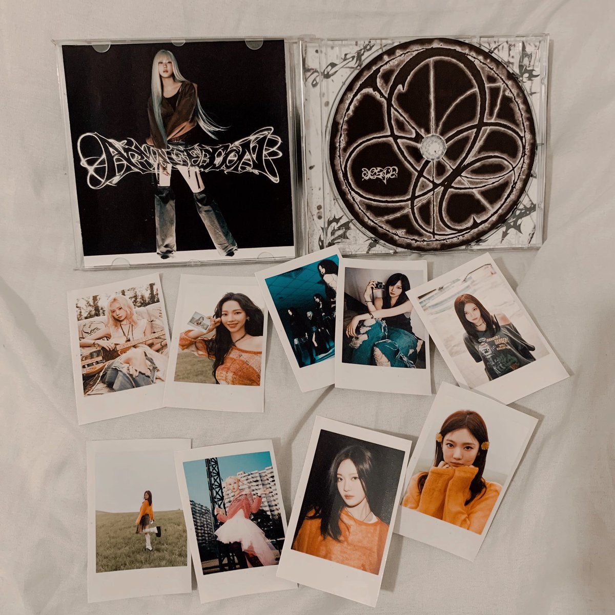 PlimioStore's tweet image. 💫 Novo Lançamento 💫

AESPA - ARMAGEDDON. O pedido inclui:

- 1 CD com Todas as musicas.
- Estojo com capa, contra capa, foto interior, CD ilustrado, e foto de fundo.
- 9 Polaroids em Alta Qualidade.
- Uma entre 5 Versões de Capa.

💸 Preço: 25R$. 💸

Vem de DM! 📩