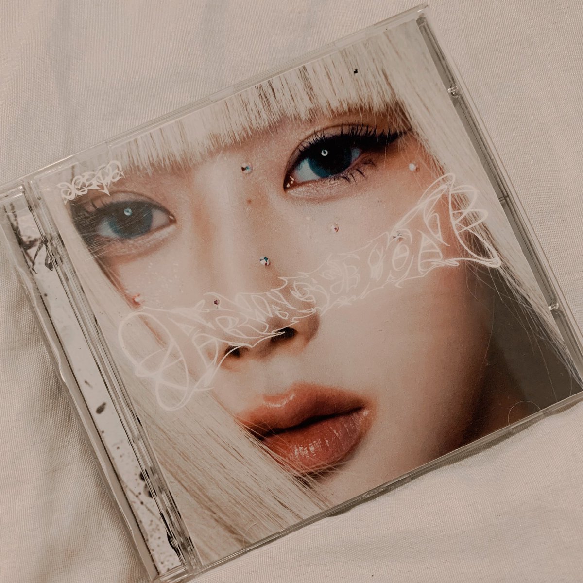 PlimioStore's tweet image. 💫 Novo Lançamento 💫

AESPA - ARMAGEDDON. O pedido inclui:

- 1 CD com Todas as musicas.
- Estojo com capa, contra capa, foto interior, CD ilustrado, e foto de fundo.
- 9 Polaroids em Alta Qualidade.
- Uma entre 5 Versões de Capa.

💸 Preço: 25R$. 💸

Vem de DM! 📩