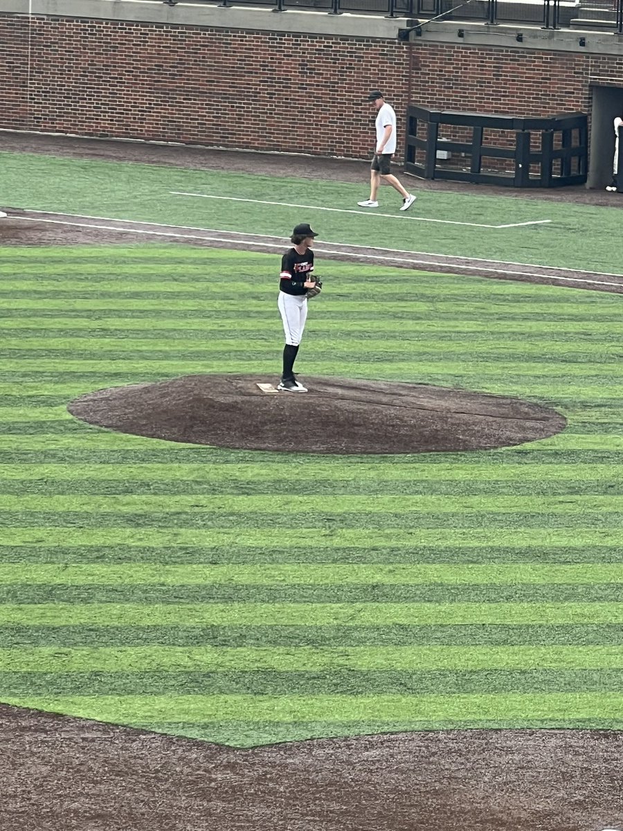 cincymattdaddy's tweet photo. @malott_aidan 28 IP so far this summer with only 5 ER. That dog will hunt. https://t.co/om5luetQlg