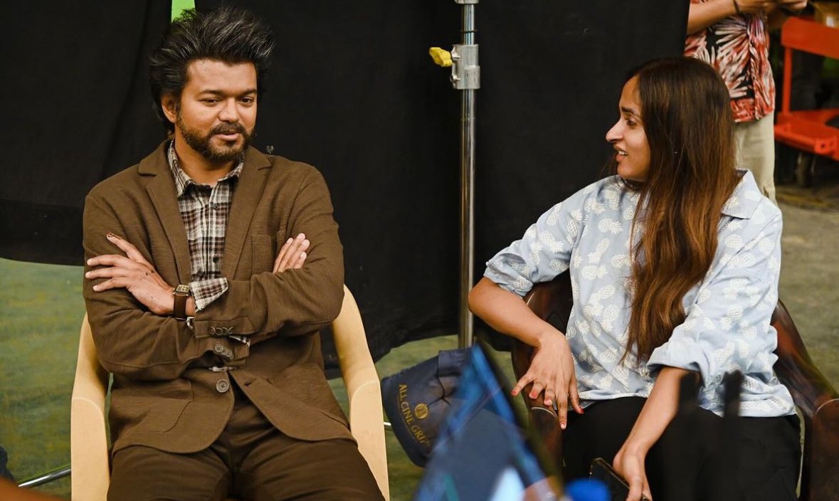 LetsXOtt's tweet photo. #TheGOAT Exclusive 📸❤️ @actorvijay https://t.co/JEIsqnXTjY