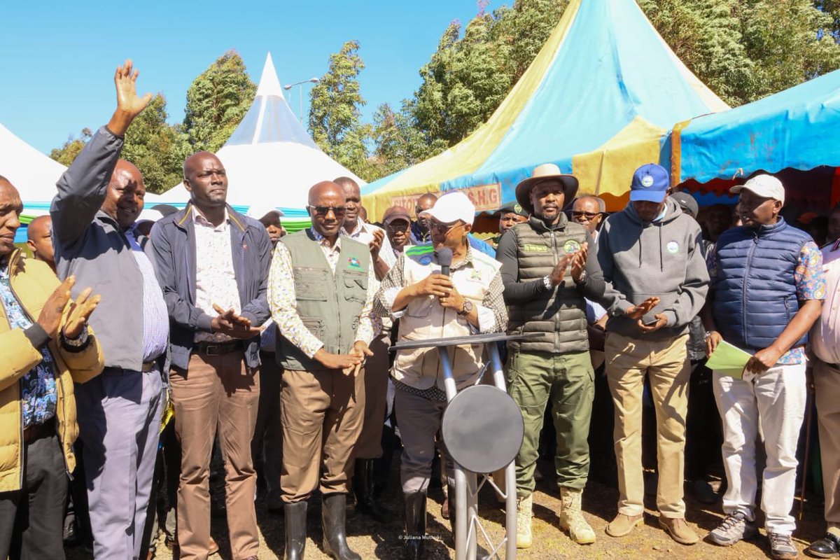 CS_Njeru's tweet photo. In attendance were PS Julius Korir, Water Secretary Eng. SAO Alima and other senior Ministry officials drawn from SAGAs within the Ministry. 

#JazaMitiKE #MOWSIDelivers https://t.co/VXdvJAsOcT