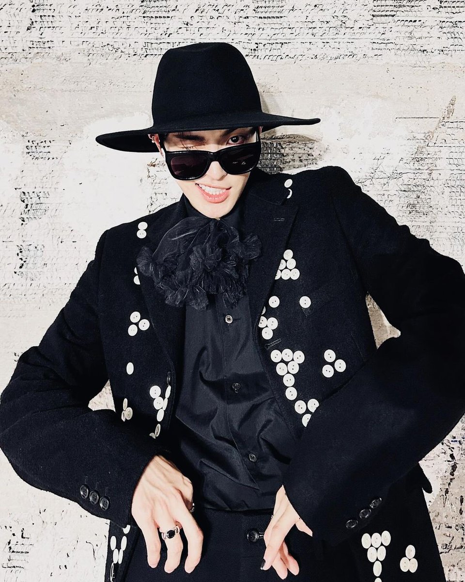 platformprteam's tweet photo. HONGJOONG of @ATEEZofficial attends the @COMMEGARCONS Hommes Plus SS25 Show 

#HONGJOONG #홍중 #ATEEZ #에이티즈 #COMMEdesGARCONS #CDGSS25
#HONGJOONGxCOMMEDESGARCONS https://t.co/dbkA4elnLR