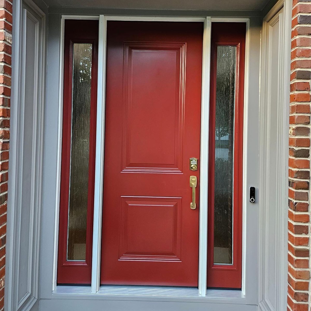 nextwave_llc's tweet image. WOW! What a BEAUTY!! We are just smitten  with this new front for our Geneva customers! 🤩😍 Looking for a quick and easy way to enhance your home’s curb appeal? Look no further than the ProVia®️ Legacy Door. #familyownedandoperated #localsmallbusiness #supportsmallbusiness