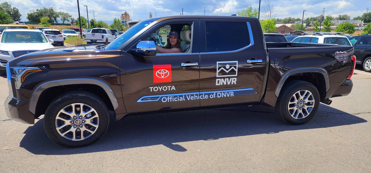 LyndseySpano34's tweet image. Pretty surreal moment, tbh. #toyota #dnvr