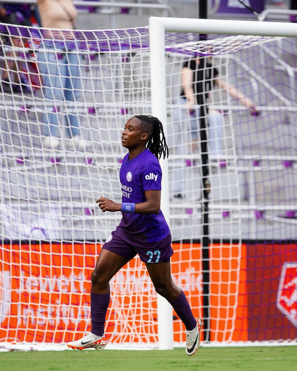 johnmbabala's tweet photo. 10 - Barbra Banda is the first player in #NWSL    history to score 10 goals in her first 10 career appearances. https://t.co/FBMNANCBmo