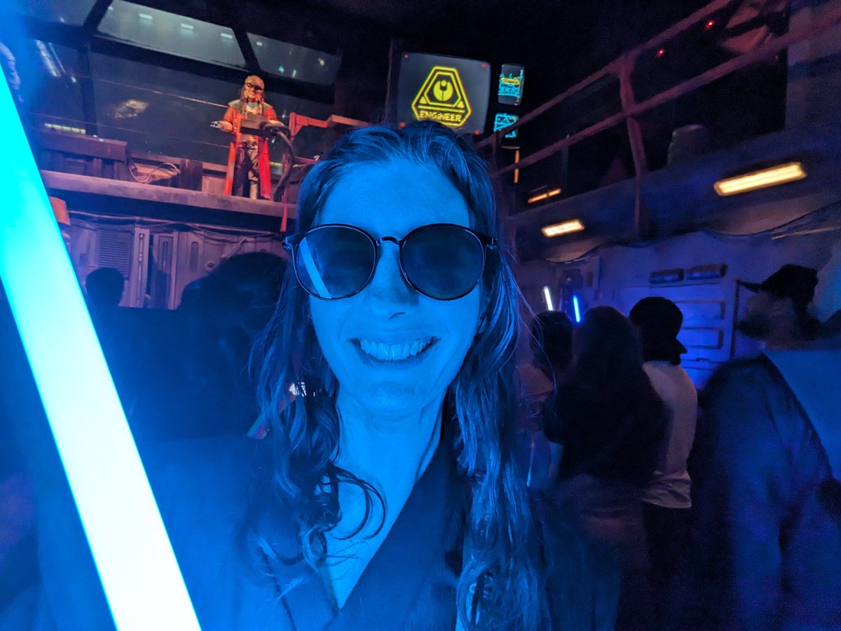 swtorista's tweet image. Hi #swtwt! I&apos;m Swtorista! I cover and love the game #SWTOR and helping players of all skills levels enjoy and explore the game. I looove the Old Republic era and the setting and universe of Star Wars. I&apos;m big on supporting the learning of kindness+empathy, DIY,  reuse, art, code!