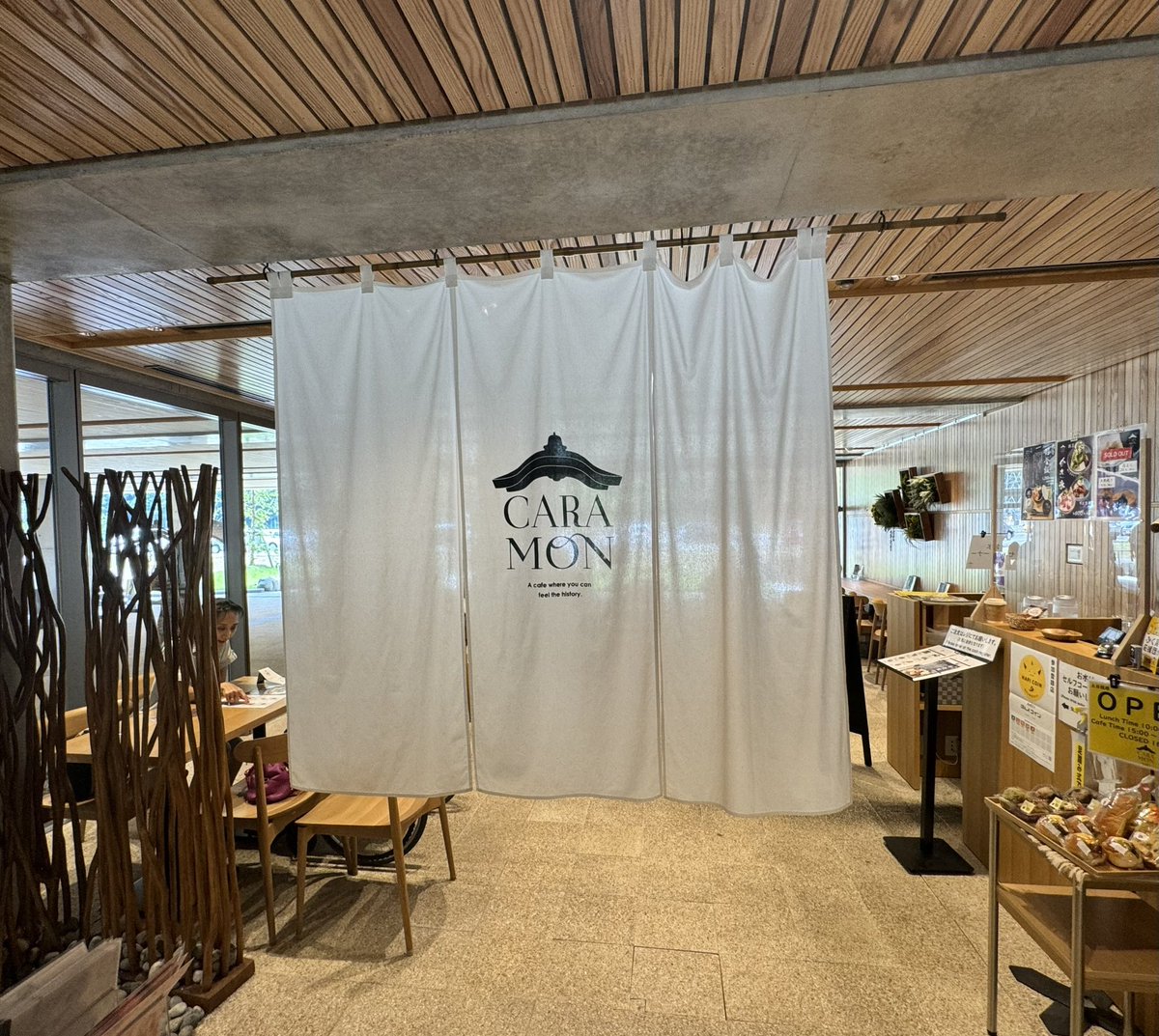 pti0nZzz's tweet photo. 朝倉氏遺跡博物館のエントランス横にある #CARAMON このレストランのメニューはなかなか評判がいいらしい😆限定に弱い私は羽釜飯を選んだ🍚素朴で美味しかった😋 https://t.co/jpMqvZFMhC