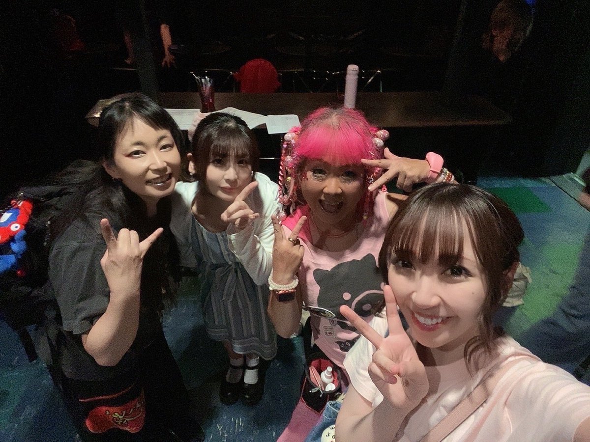 kaori_himeno's tweet photo. 6/15(土) #Artispark Vol.200🎉

大好きな皆さんと🫶
先輩たちはいつでも優しくてかっこよくて、かっこいいんだなあ🍙(伝われ)

おかやんさん🎹よついさん🐟あすかさん🩷ひびきさん🦊えんちんさん🔥日坂さん🕺お写真ありがとうございました🙇‍♀️✨

撮り直しがあったのでおかやんさんはきっと女優😌👐笑 https://t.co/j7FOZGDJEP