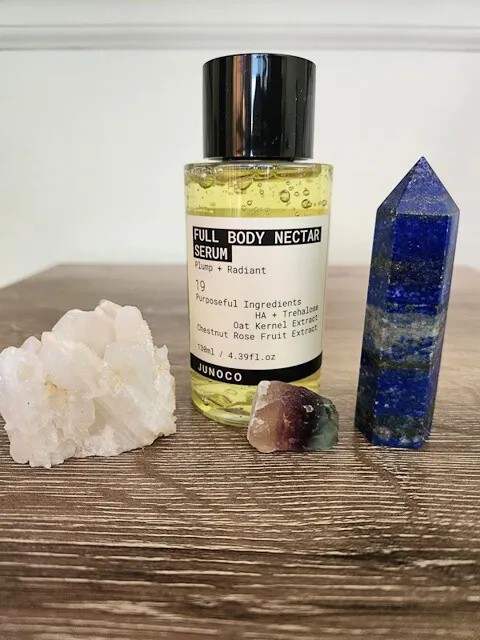 beautybritepr's tweet image. While the Full Body Nectar Serum can be used throughout the day or whenever your skin needs a refresh and replenish, I prefer to use it in the evening after showering.

Read the full article: Pamper Your Skin And Hair
▸ lttr.ai/AT8k2

#junoco #ToBeHuman