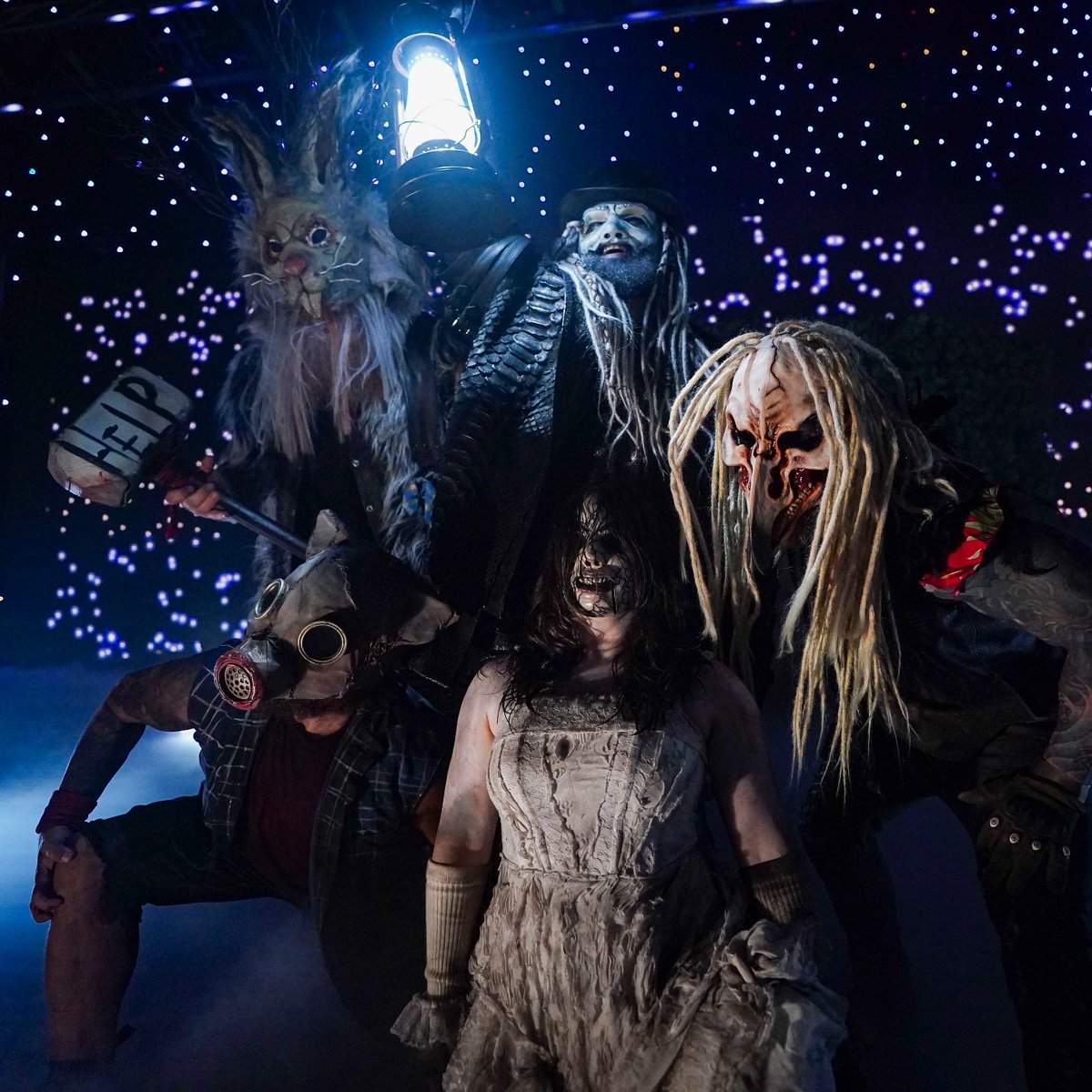 USANetwork's tweet photo. Uncle Howdy and The Wyatt Sicks left us speechless on Raw! #WWERaw https://t.co/xBwwfy9aH1