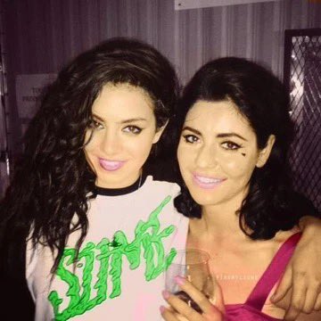 PopCrave's tweet photo. Charli xcx responds to MARINA's post praising the “Girl, so confusing” remix:

“aww marina!! tumblr girls rise!” https://t.co/QFq4gdRMtG