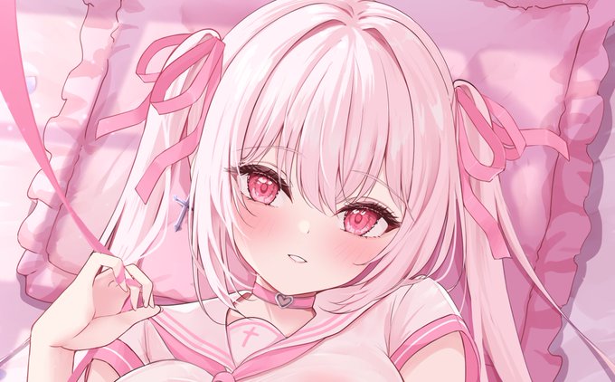 電撃萌王8月号(6/28 発売予定)おとなの萌王にて  「乳首ぽっちに目を奪われる本」をテーマにイラストを描かせていただきましたー!✨✨✨

憧れの萌王さんでの掲載なのでとても嬉しいです!
本誌ではこの子の全体を見ることができます!気合い入れて描いたので是非ご購読よろしくお願いします♡ 