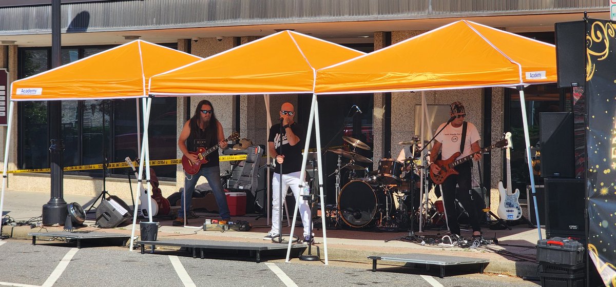 Made a stop at the Summer on Broadway event in Maryville. The festival continues  Saturday if you want to go.