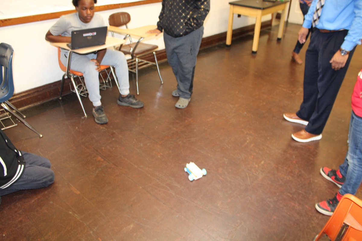 bcpsva's tweet image. ๐ Week 2 of the Rising 6th &7th Grade Computer Science Camp in collaboration with @ITTIPSTEM was a huge success! Our campers had an amazing time programming LEGO Spike, Sphero, and Hummingbird robots. #FutureCoders #LongwoodITTIP #InnovationInEducation #STEM #BrunswickStrong