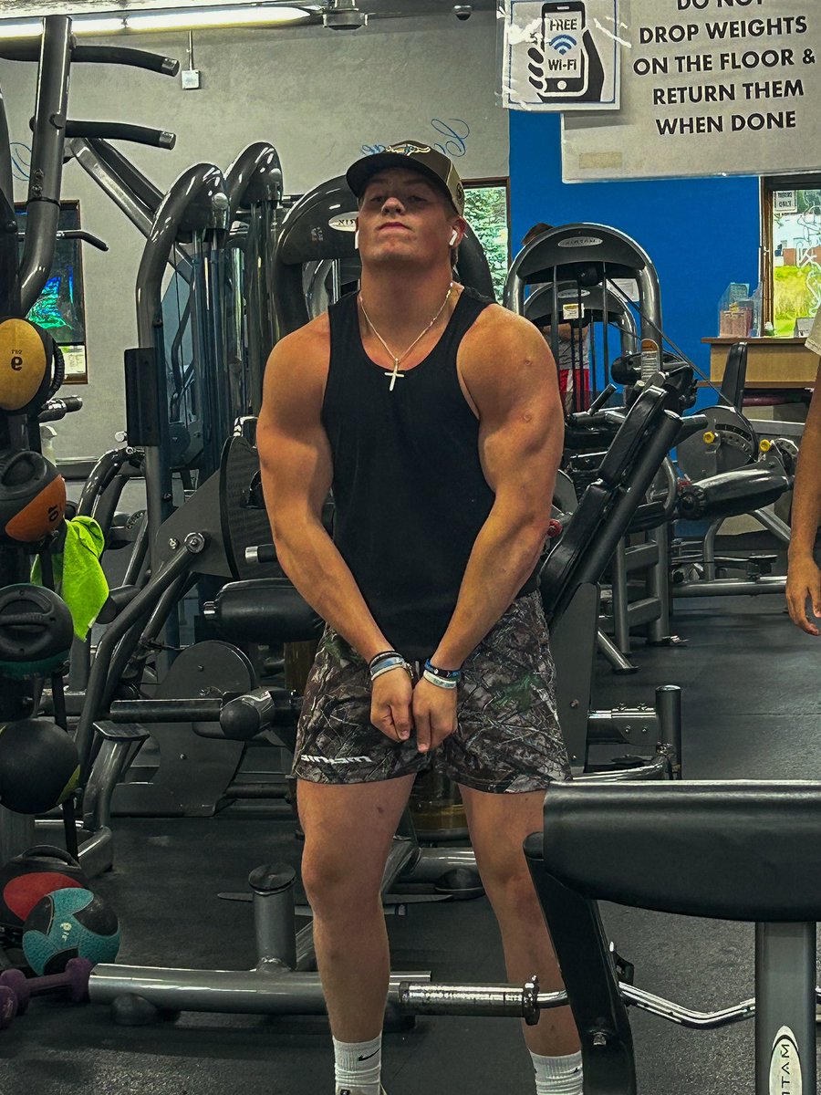 Currently at 208 bulking up to 225 for football