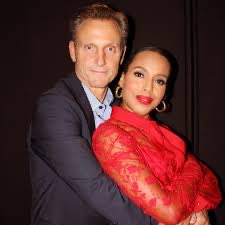 OlitzNVermont's tweet image. Occasionally, deep heartfelt love can extend beyond spouses. Kerry and Tony have organic chemistry and are so good together. No disrespect to their mates.
#Terry #Olitz #BooNBae
#OurForeverLoves