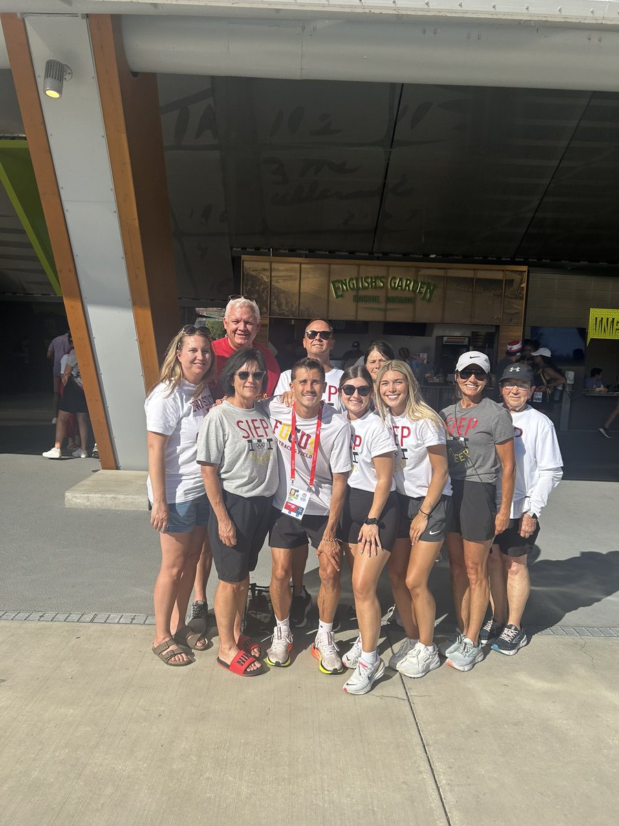 NWIAHawk's tweet photo. Special day for Gable surrounded by friends and family. Fell short of his Olympic goal today but provides fuel for tomorrow. https://t.co/UR2u7fpy9A