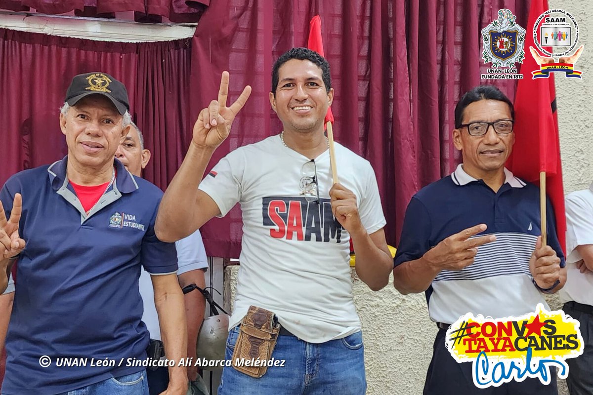 UNAN-León y SAAM celebraron el Día del Padre Nicaragüense con un acto cultural en conmemoración al 88 aniv. del natalicio del Cmdte. Padre de la Revolución Popular Sandinista Carlos Fonseca Amador, tayacán vencedor de la muerte, novio de la patria rojinegra #ConVosTayacanesCarlos