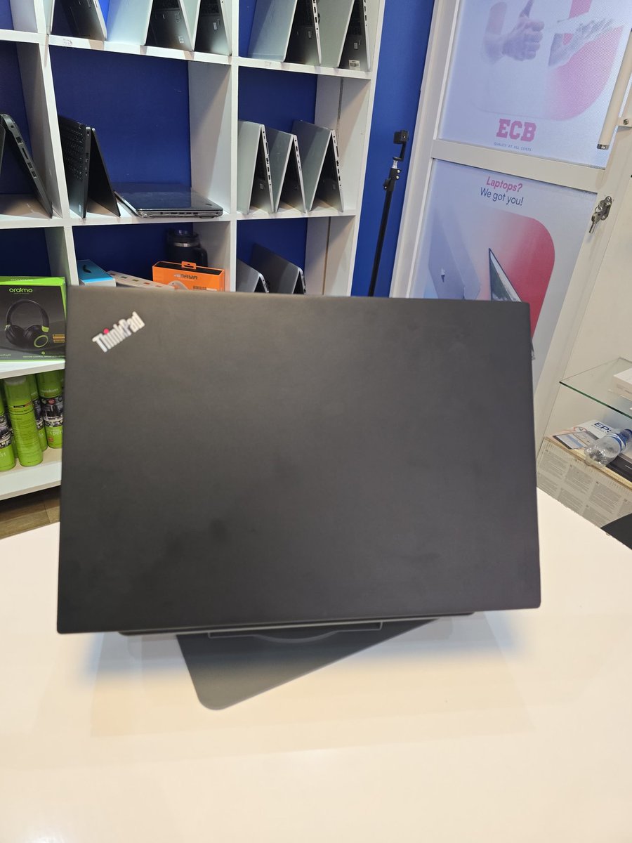 rubison_'s tweet photo. Check out this core i5 7th gen Lenovo Thinkpad T470s ๐ฅ๐ฅ๐ฅ
๏ฟฝ๏ฟฝ๏ฟฝ๏ฟฝ๏ธStorage 8GB Ram/256GB SSD
๐น๏ธBase speed 2.7ghz
๐น๏ธSelling price ksh 26000
๐น๏ธCall/whatsapp 0717040531
https://t.co/hUpWNeJMIk
#ECBNDIOBEST https://t.co/MvgEmL247j
